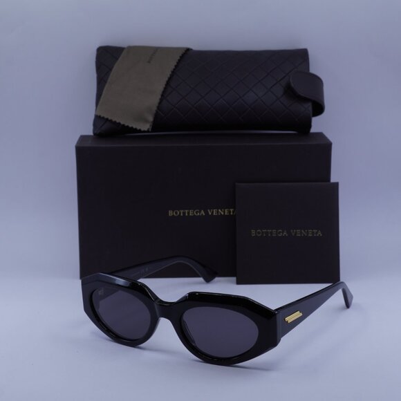 Bottega Veneta BV1031S 001 Sunglasses Black Cat Eye Frame, Grey Lenses - Picture 11 of 11